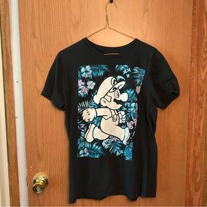 Nintendo Super Mario Floral Print Run Graphic Short Sleeve Tee Men’s Size M
